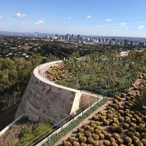 Meet your Posher, Sherina